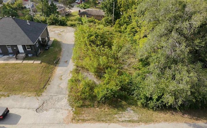 Pictures of Land, Multifamily property located at 11527 E Lexington Avenue, Sugar Creek, MO 64054 for sales - image #1