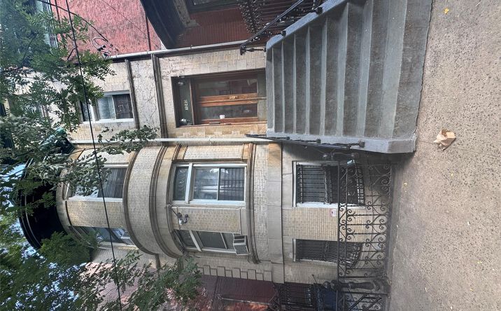 Pictures of Multifamily property located at 1040 Clay Avenue, New York, NY 10456 for sales - image #1