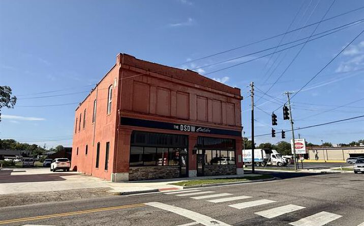Pictures of Retail, Office, Business for Sale property located at 534 Walnut St, Gadsden, AL 35901 for sales - image #1