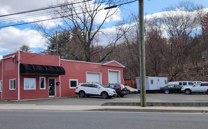 Pictures of Retail, Office property located at 37 Chase Ave, Waterbury, CT 06704 for sales - image #1