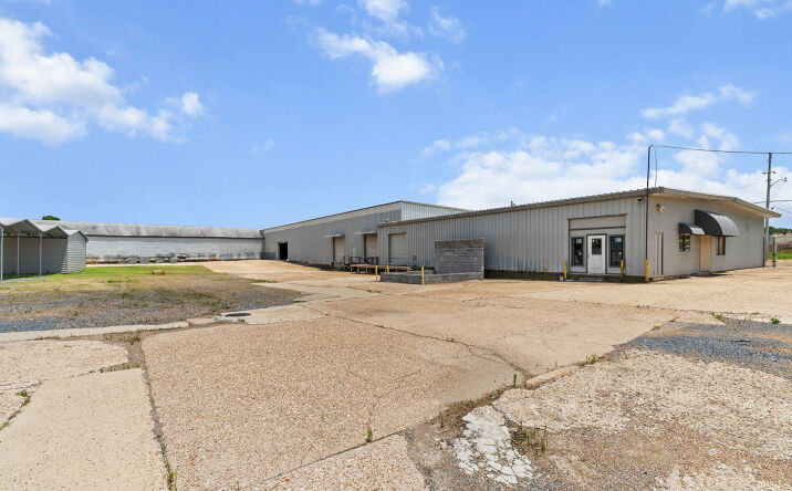 Pictures of Industrial property located at 1220 W 13th St, Texarkana, TX 75501 for sales - image #1