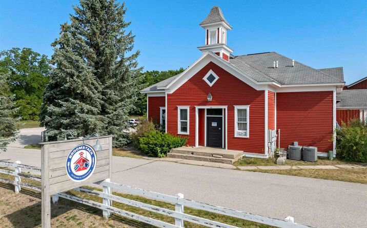 Pictures of Retail property located at 172 W Burdickville Rd, Maple City, MI 49664 for sales - image #1