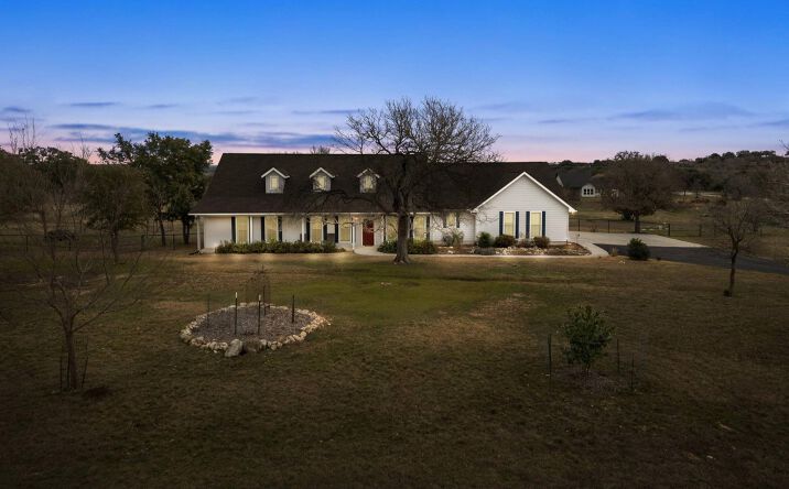 Pictures of Land property located at 106 Abierto Cove, Blanco, TX 78606 for sales - image #1