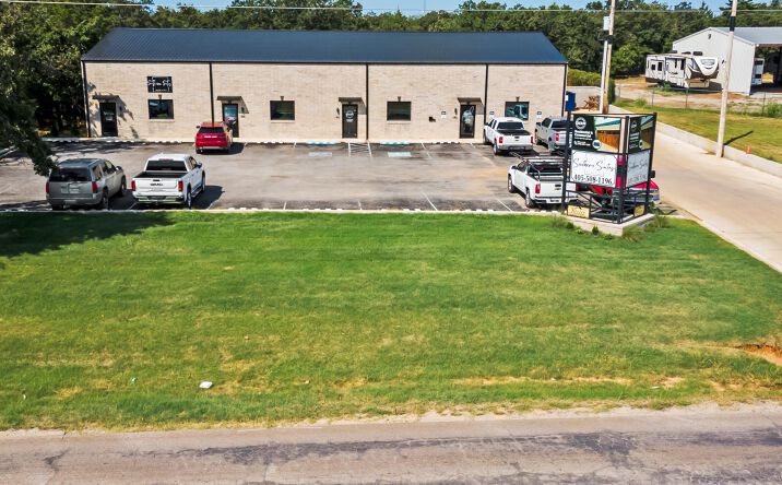Pictures of Retail property located at 801 S Tyler Ave, Blanchard, OK 73010 for sales - image #1