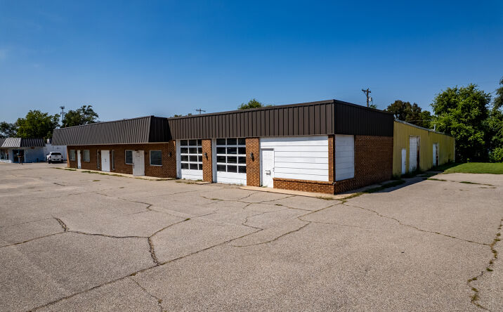 Pictures of Industrial property located at 432 E Grand Ave, Haysville, KS 67060 for sales - image #1