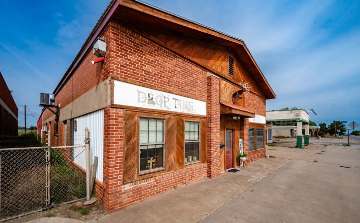 Pictures of Office property located at 211 N Swenson, Stamford, TX 79553 for sales - image #1