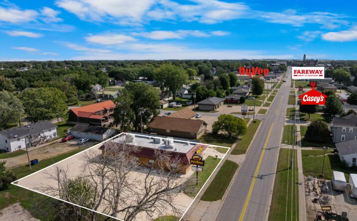 Pictures of Retail property located at 1914 Edgington Ave, Eldora, IA 50627 for sales - image #1
