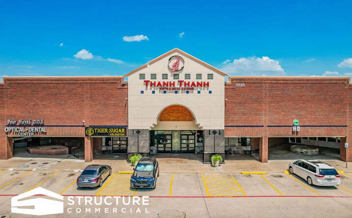 Pictures of Retail property located at 2505 E Arkansas Ln, Arlington, TX 76010 for sales - image #1