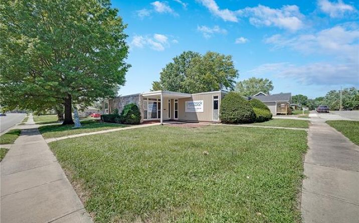 Pictures of Retail, Office property located at 405 Cedar Street, Pleasant Hill, MO 64080 for sales - image #1