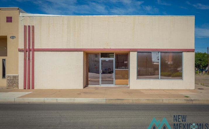 Pictures of Mixed Use property located at 210 N Richardson Avenue, Roswell, NM 88201 for sales - image #1