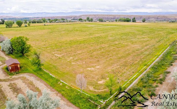 Pictures of Land property located at TBD Lane 36 1/2, Greybull, WY 82426 for sales - image #1