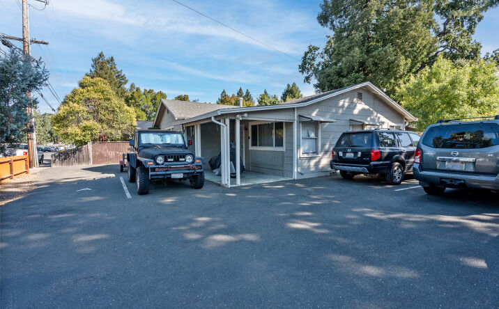 Pictures of Multifamily property located at 757 Waugh Ln, Ukiah, CA 95482 for sales - image #1