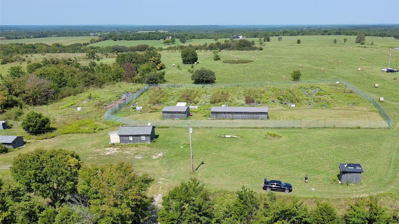 383134 E 1040, Okemah, OK 74859