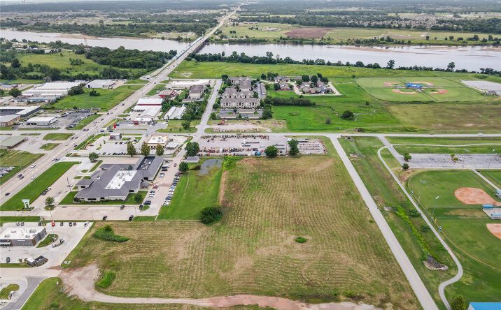 Pictures of Land property located at 408 N Armstrong Street, Bixby, OK 74008 for sales - image #1