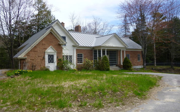 Pictures of Office property located at 342 Us Route 1, Falmouth, ME 04105 for comps - image #1