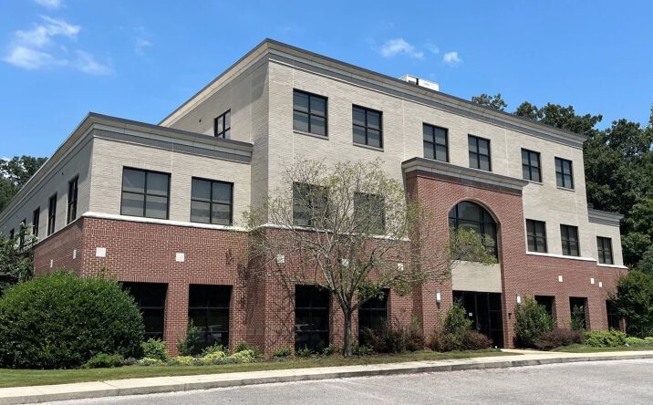 Pictures of Office property located at 2450 Valleydale Rd, Birmingham, AL 35244 for sales - image #1