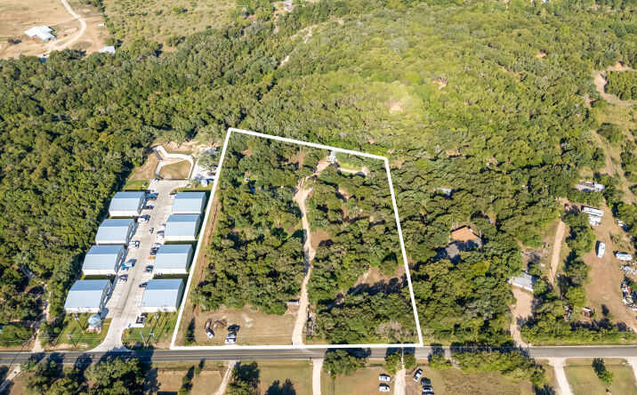 Pictures of Land property located at 12600 Lowden Ln, Manchaca, TX 78652 for sales - image #1