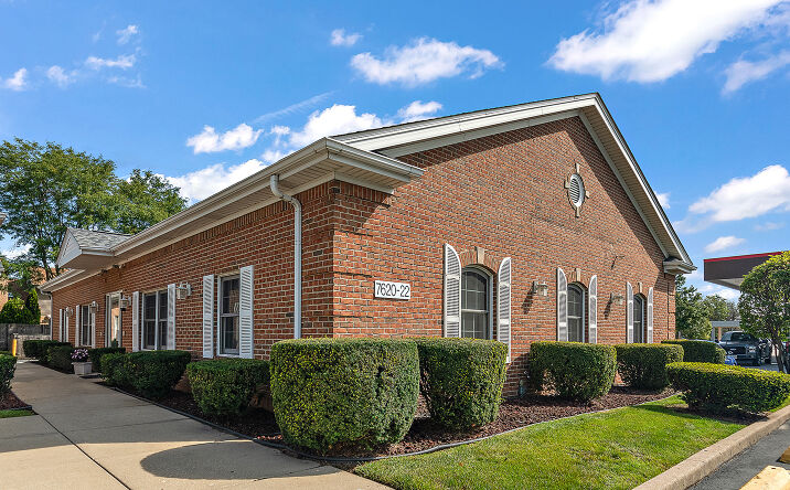 Pictures of Office property located at 7620 W 159th Street, Orland Park, IL 60462 for sales - image #1