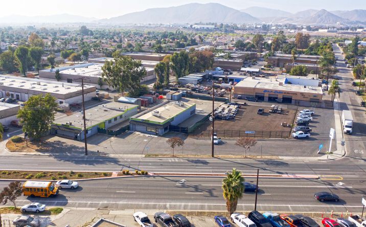 Pictures of Industrial property located at 977 Main St, Riverside, CA 92501 for sales - image #1