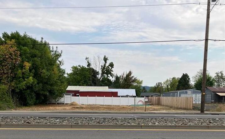 Pictures of Land, Office, Retail property located at 1717 Main St, Philomath, OR 97370 for sales - image #1