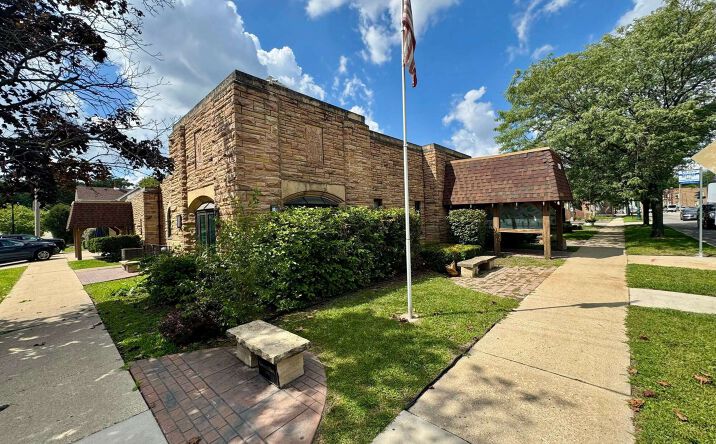Pictures of Office, Retail, Special Purpose property located at 251 N Center St, Joliet, IL 60435 for sales - image #1