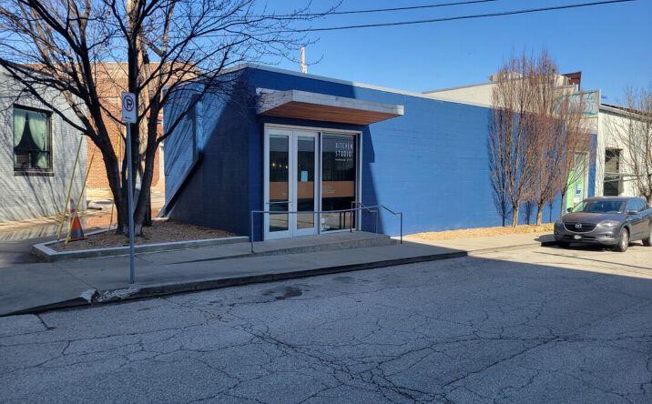 Pictures of Retail, Office property located at 520 Avenida Cesar E Chavez, Kansas City, MO 64108 for sales - image #1
