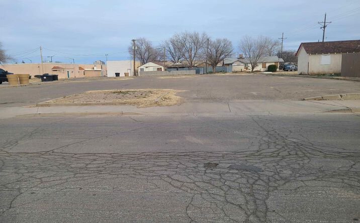 Pictures of Land property located at 103 N Delaware Ave Avenue, Roswell, NM 88201 for sales - image #1