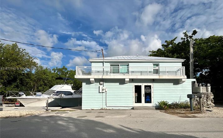 Pictures of Business for Sale, Office property located at 108 Madeira Rd, Islamorada, FL 33036 for sales - image #1