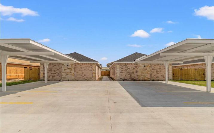 Pictures of Multifamily property located at 2613 E Israel Ave, Alton, TX 78573 for sales - image #1