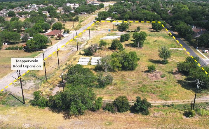 Pictures of Land property located at Hilltop Ave and FM 1976, Converse, TX 78109 for sales - image #1
