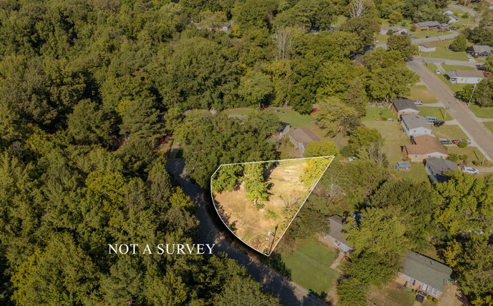 Pictures of Land property located at 73 Craig St, Jackson, TN 38301-6722 for sales - image #1