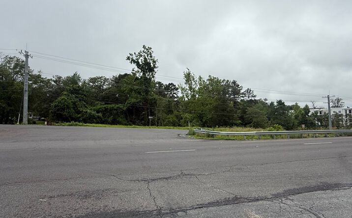 Pictures of Land property located at 5971 Seminole Trail, Barboursville, VA 22968 for sales - image #1
