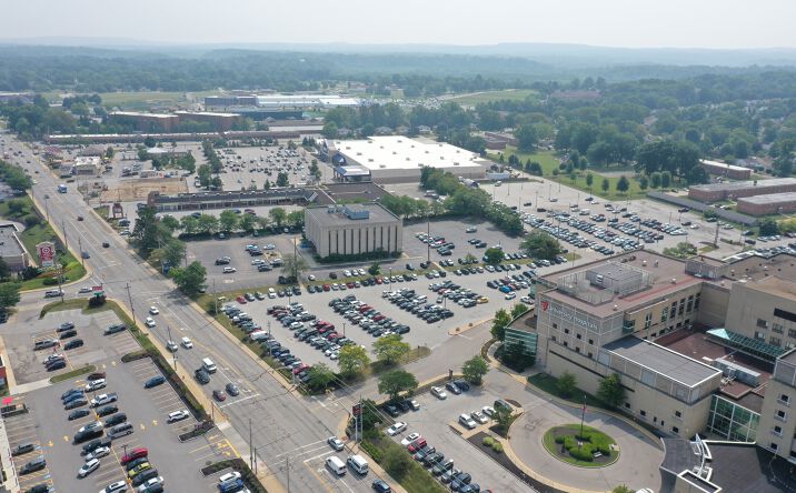 Pictures of Office property located at 36100 Euclid Ave, Willoughby, OH 44094 for sales - image #1