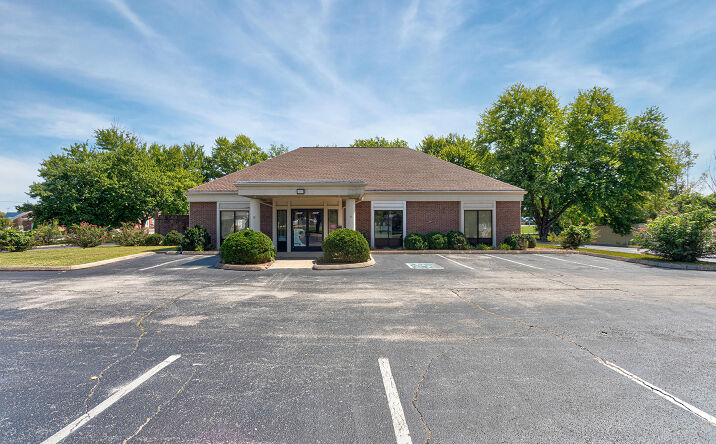 Pictures of Office, Retail property located at 214 N Horton Pkwy, Chapel Hill, TN 37034 for sales - image #1