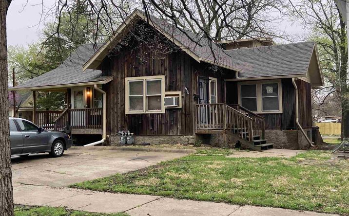 image of property at 1304 SW WESTERN AVE Topeka KS 66604-2938