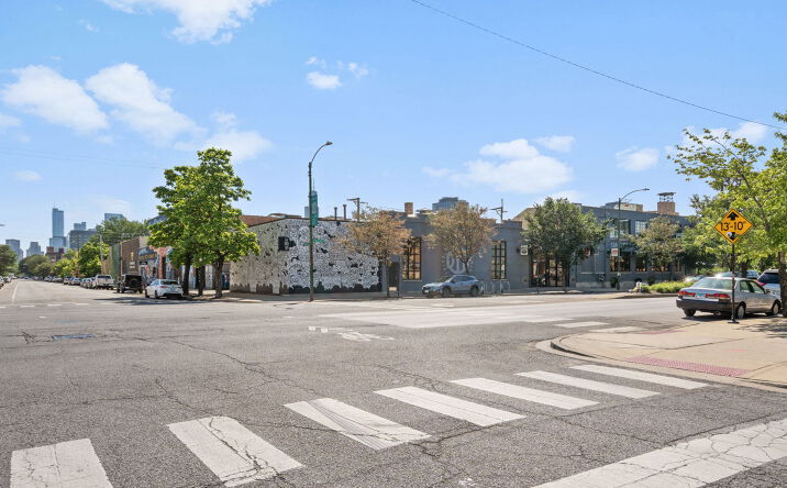 Pictures of Retail, Industrial, Mixed Use property located at 417 N Ashland Ave, Chicago, IL 60622 for sales - image #1