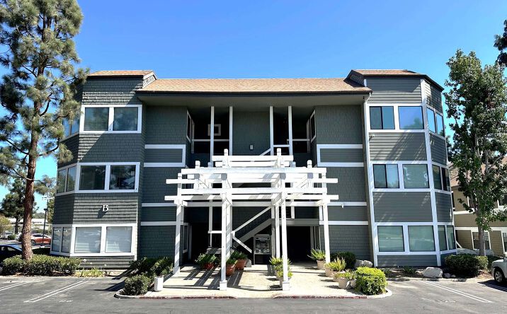 Pictures of Office property located at 2900 Bristol St, Costa Mesa, CA 92626 for sales - image #1