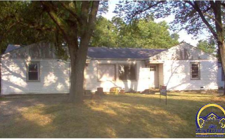 image of property at 2817 SE MINNESOTA AVE Topeka KS 66605-1645