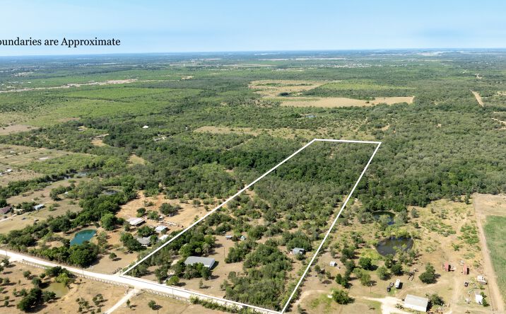 Pictures of Mixed Use, Land, Mobile Home Park property located at 1400 Seminole Trail, Dale, TX 78616 for sales - image #1