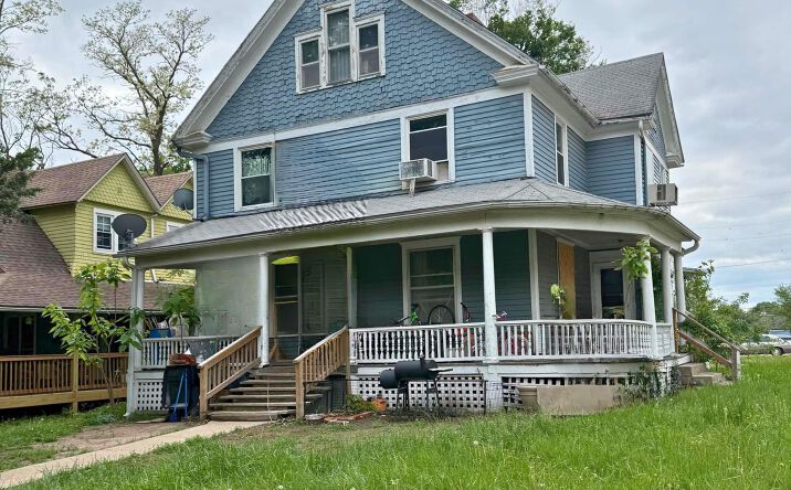 Pictures of Multifamily property located at 1401/1403 SW Fillmore ST #1011 SW Douthill Ave, Topeka, KS 66604 for sales - image #1