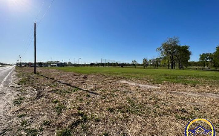 Pictures of Land property located at NE US 24 HWY, Topeka, KS 66608 for sales - image #1