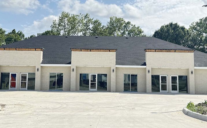 Pictures of Mixed Use, Office, Retail property located at 199 US 175, Seagoville, TX 75159 for sales - image #1