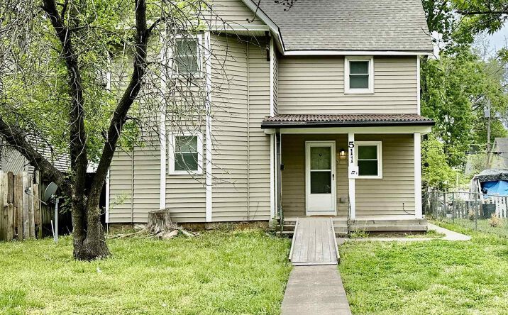 Pictures of Multifamily property located at 511 SW Buchanan ST, Topeka, KS 66606 for sales - image #1
