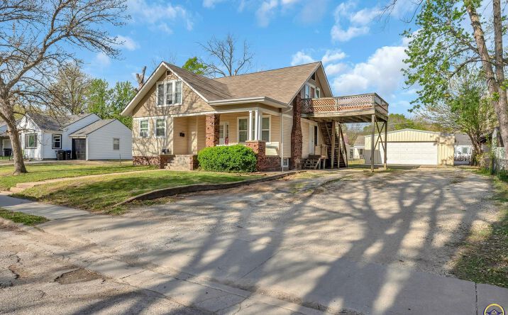 Pictures of Multifamily property located at 615 SW High AVE, Topeka, KS 66606 for sales - image #1