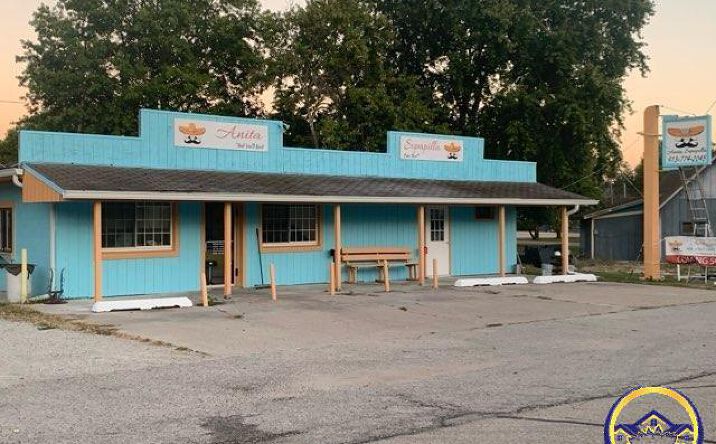 Pictures of Retail property located at 204 Third St, Winchester, KS 66097 for sales - image #1