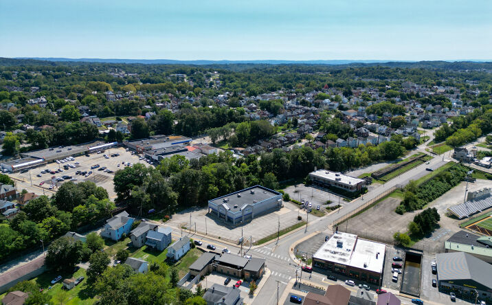 Pictures of Retail property located at 314 E Pittsburgh St, Greensburg, PA 15601 for sales - image #1