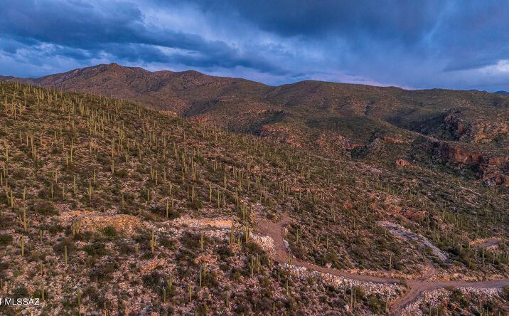 Pictures of Land property located at 12979 E Cabeza De Vaca Lot E, Tucson, AZ 85749 for sales - image #1