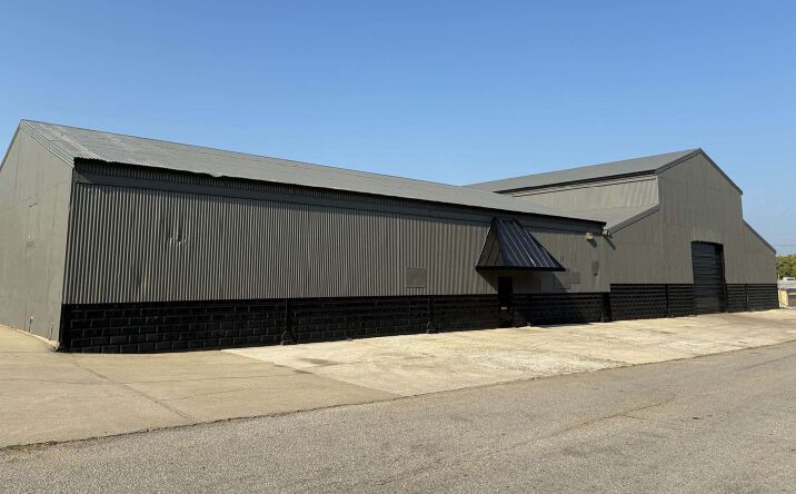 Pictures of Office, Industrial property located at 2824 7th Ave N, Bessemer, AL 35020 for sales - image #1