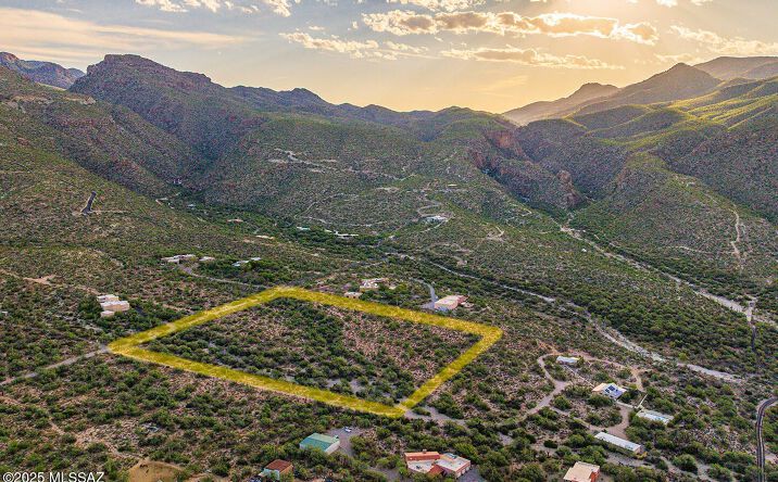 Pictures of Land property located at 12550 E Horsehead Road, Tucson, AZ 85749 for sales - image #1