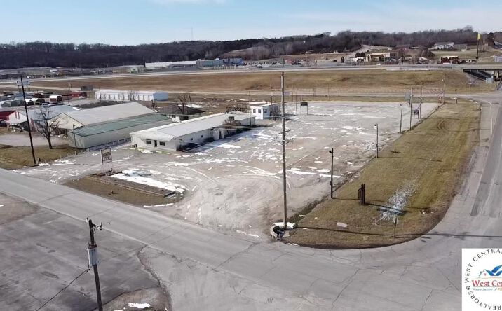 Pictures of Land property located at 1895 E Main, Warsaw, MO 65355 for sales - image #1